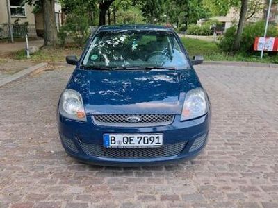 gebraucht Ford Fiesta 1.3