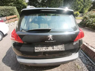 Gebraucht Peugeot 2008 Active 110 PS (80 kW) 2015 Schwarz SUV