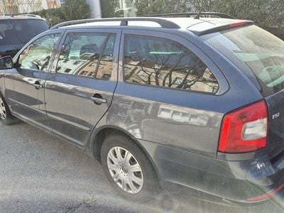 Gebraucht Skoda Octavia 160 PS (117 kW) 2011 Violet Kombi