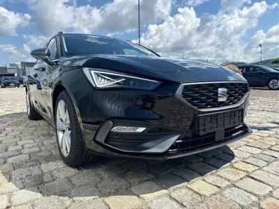 Neu Seat Leon FR 150 PS (110 kW) 2026 Midnight schwarz metallic midnight schwarz metallic Kombi