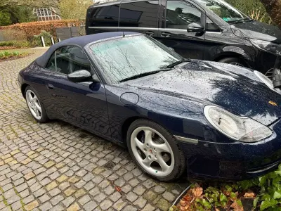 Gebraucht Porsche 996 300 PS (220 kW) 1999 Blau Cabrio