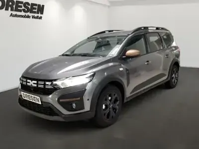 Neu Dacia Jogger Extreme 141 PS (103 kW) 2025 Grau Van / Kleinbus