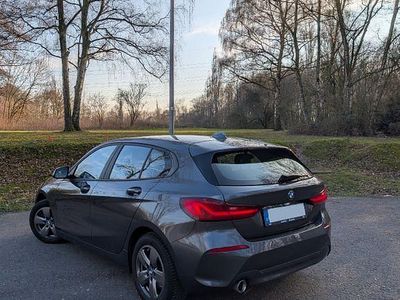 Gebraucht BMW 116 Advantage 116 PS (85 kW) 2020 Grau Kleinwagen