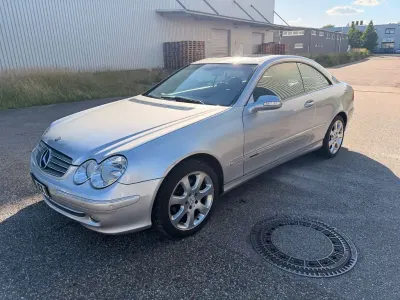 Gebraucht Mercedes CLK320 Elegance 218 PS (160 kW) 2002 Silber Coupé