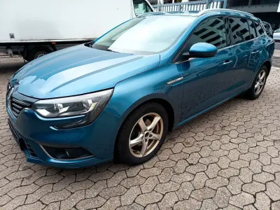 Gebraucht Renault Mégane III Intens 110 PS (80 kW) 2016 Blau Limousine