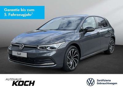 gebraucht VW Golf VIII 2.0TDI Active DSG Navi LED AHKÄhnliche Fahrzeuge