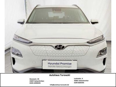 Gebraucht Hyundai Kona Advantage 100 kW (136 PS) 2021 Chalk white (metallic) SUV
