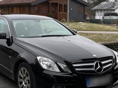 Mercedes E200