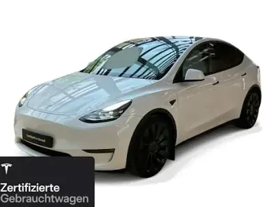 Käytetty Tesla Model Y Performance 321 kW (437 HP) 2024 Valkoinen Katumaasturi