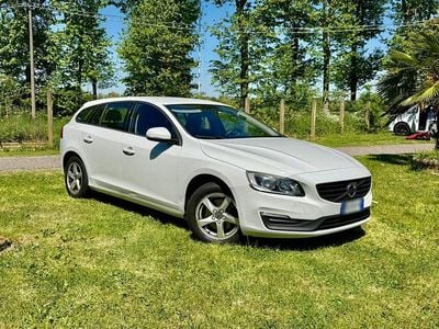 Brugt Volvo V60 Summum 150 HK (110 kW) 2015 Hvid Stationcar