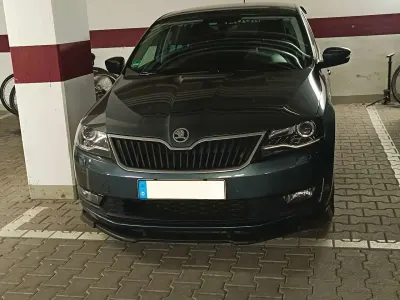 Gebraucht Skoda Rapid Drive 110 PS (80 kW) 2017 Grau Kleinwagen