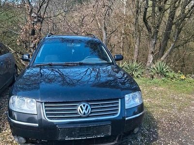 Usata VW Passat 131 CV (96 kW) 2003 Nero Station wagon