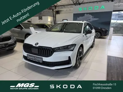 Neu Skoda Superb SportLine 204 PS (150 kW) 2026 Kristallweiß uni Kombi