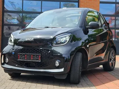 Gebraucht Smart ForTwo Electric Drive Exclusive 60 kW (82 PS) 2020 Schwarz Cabrio