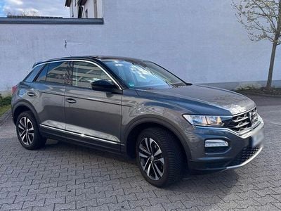 Second-hand VW T-Roc IQ Drive 116 CP (85 kW) 2019 Gri SUV