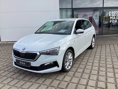 Gebraucht Skoda Scala Tour 150 PS (110 kW) 2024 Weiß Kleinwagen