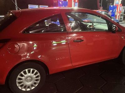 Gebraucht Opel Corsa Selection 69 PS (50 kW) 2013 Magma rot (b) Kleinwagen