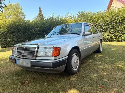 Gebraucht Mercedes E300 180 PS (132 kW) 1993 Silber Limousine