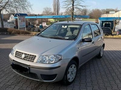Gebraucht Fiat Punto 60 PS (44 kW) 2004 Silber Kleinwagen