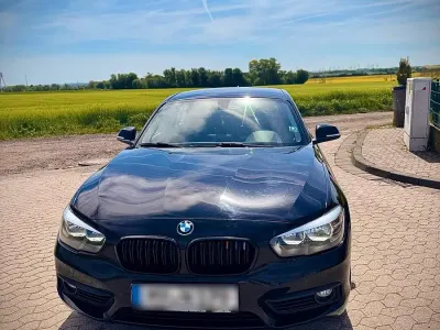 Gebraucht BMW 118 Advantage 136 PS (100 kW) 2016 Schwarz Kleinwagen