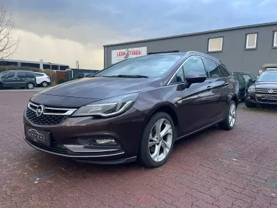 Używany Opel Astra Dynamic 160 KM (117 kW) 2016 Brązowy Kombi
