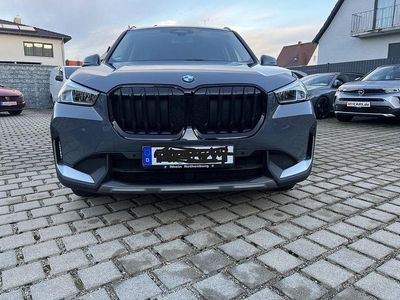 Grau Gebraucht 2022 BMW X1 Sport Line SUV | 31.999 € (Fairer Preis)
