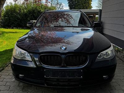 Second-hand BMW 523 2006 Negru Break
