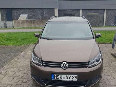 Gebraucht VW Touran Comfortline 105 PS (77 kW) 2012 Van / Kleinbus