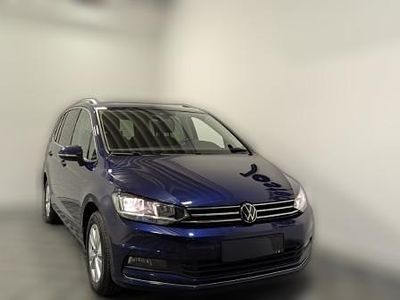 Gebraucht VW Touran Highline 150 PS (110 kW) 2023 Metallic Van / Kleinbus