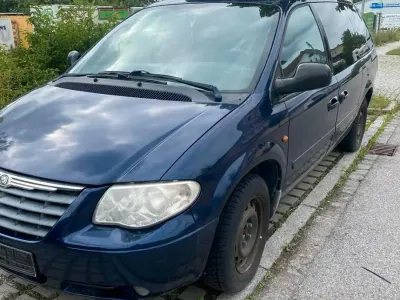 Używany Chrysler Voyager 150 KM (110 kW) 2005 Niebieski Minivan