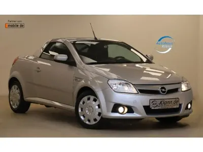 Gebraucht Opel Tigra Enjoy 90 PS (66 kW) 2005 Starsilber (metallic) Cabrio