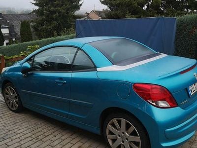 Gebraucht Peugeot 207 CC Platinum 111 PS (81 kW) 2011 Blau Cabrio