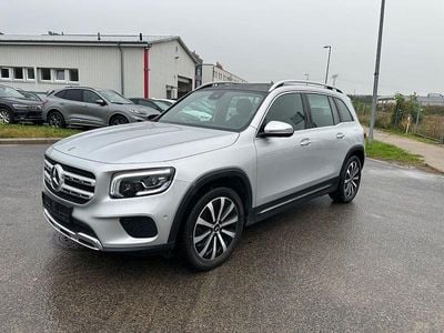 Mercedes GLB220