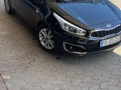Gebraucht Kia Ceed DREAM-TEAM Edition 135 PS (99 kW) 2016 Schwarz Kleinwagen