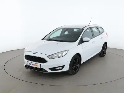 Gebraucht Ford Focus Trend 101 PS (74 kW) 2016 Weiß Kombi