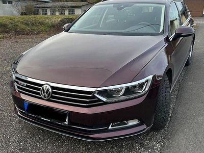 Gebraucht VW Passat Comfortline 190 PS (139 kW) 2018 Violet Kombi