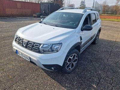 Gebraucht Dacia Duster Celebration 150 PS (110 kW) 2020 Weiß SUV