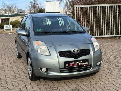 Gebraucht Toyota Yaris Sol 90 PS (66 kW) 2007 Medium silver metallic Kleinwagen