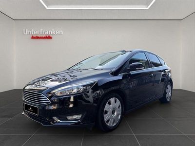 Gebraucht Ford Focus Titanium 125 PS (91 kW) 2016 Schwarz Limousine