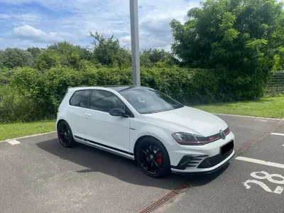 Gebraucht VW Golf VII GTI Clubsport S 310 PS (228 kW) 2017 Pure white Limousine