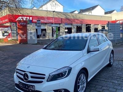Usata Mercedes A180 122 CV (89 kW) 2012 Bianco Berlina