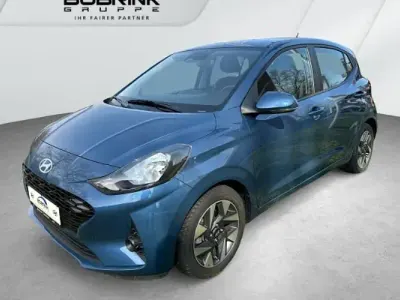 Gebraucht Hyundai i10 Trend 63 PS (46 kW) 2025 Blau Kleinwagen