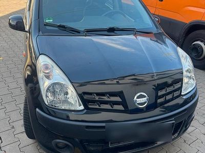 Nissan Pixo