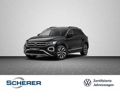 Deep black perleffekt (metallic) Gebraucht 2024 VW T-Roc Style SUV | 29.900 € (Fairer Preis)