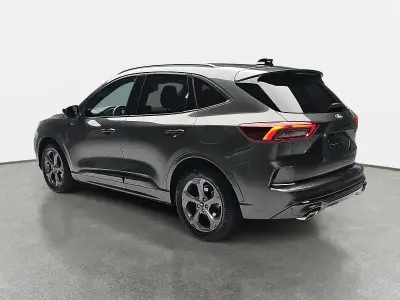 Używany Ford Kuga ST-Line 186 KM (136 kW) 2025 Szary SUV