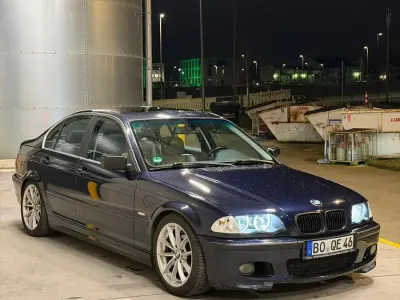 Gebraucht BMW 320 150 PS (110 kW) 1998 Blau Limousine