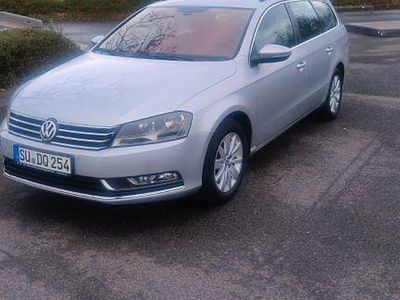 Gebraucht VW Passat Comfortline 105 PS (77 kW) 2012 Grau Limousine