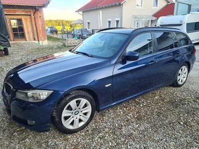 Blau Gebraucht 2011 BMW 320 Kombi | 4.200 € (Fairer Preis)