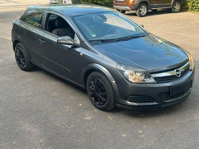 Opel Astra GTC