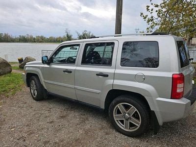 Gebraucht Jeep Patriot 170 PS (125 kW) 2009 Silber SUV